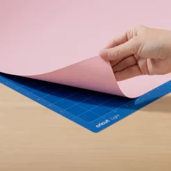 Cricut Tapis De Machine|La Gamme Venture^Tapis de découpe Performance à adhérence légêre 61cmx71cm (24pox28po)