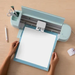 Cricut La Gamme Explore|Thermocollant (htv)^Thermocollant à couleur changeante activé par les UV, blanc -