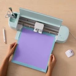 Cricut Matériaux Économiques^Thermocollant économique de 30,5 cm &times; 6 m (12 po &times; 20 pi), Lilas