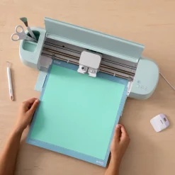 Cricut Matériaux Économiques^Thermocollant économique de 30,5 cm &times; 6 m (12 po &times; 20 pi), Menthe