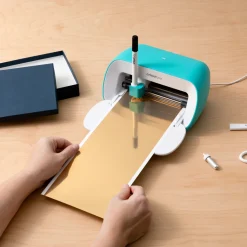 Cricut La Gamme Joy|Matériaux^Vinyle inscriptible Smart Label™ Joy™ -Permanent, or