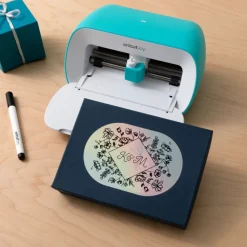 Cricut La Gamme Joy|Matériaux^Vinyle inscriptible Smart Label™ Joy™ -Permanent, argent